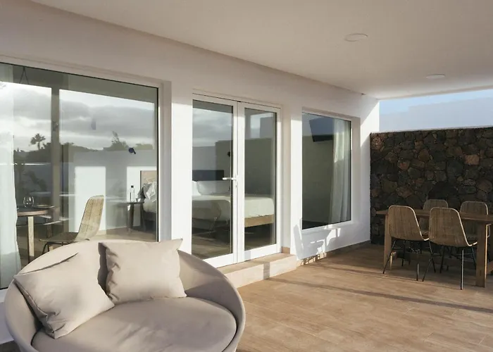 Alava * Costa Teguise