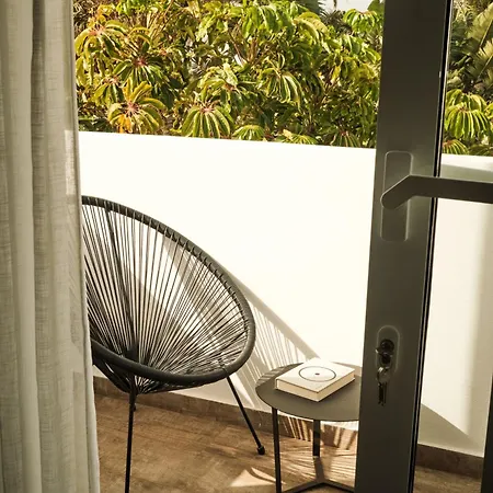 Alava * Costa Teguise